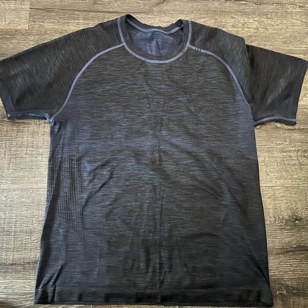 Men's Lululemon Tech Blue Tee - Size M
